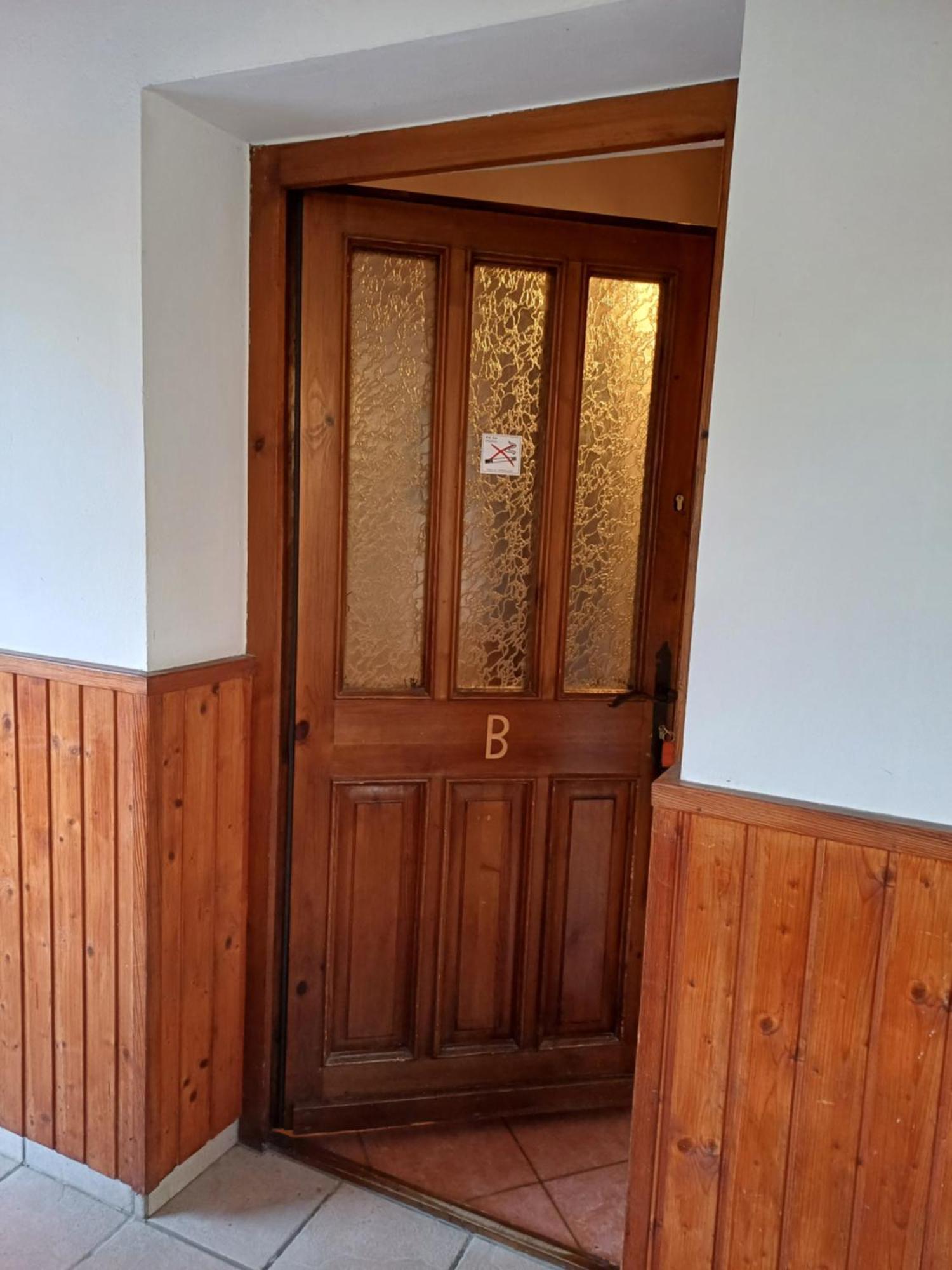 Zanati Apartmannház Apartamento Nagykapornak